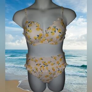 Size Large Lemon 🍋Swimsuit 2 Piece Bikini Swim Set
